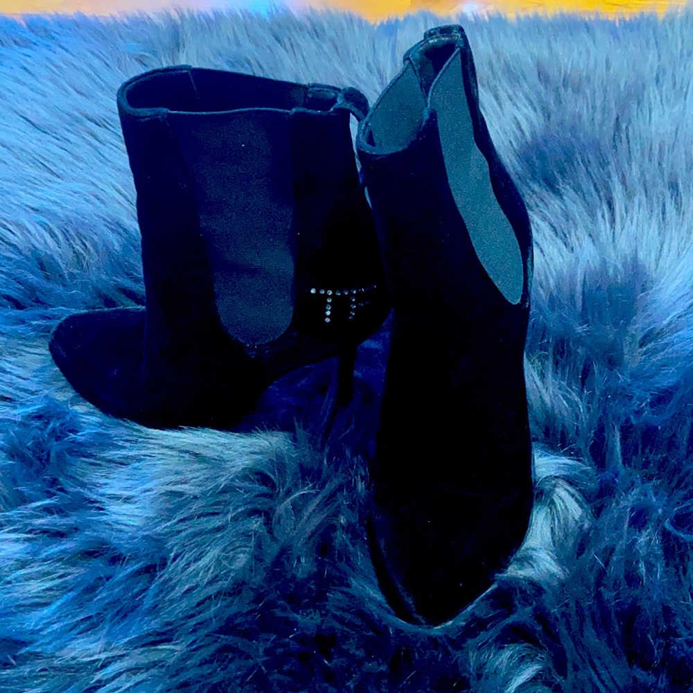 Tom Ford velvet Chelsea heel bootie